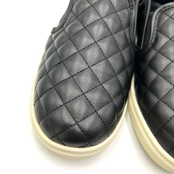 8.5W 8.5 WIDE‎ Steve Madden Ecentrcq Black Faux Vegan Quilted Leather Sneakers - Picture 5 of 15